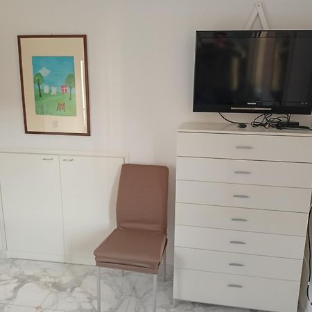 Appartamento 50 Mt Mare Con Parcheggio Riservato ريفا ليجوري المظهر الخارجي الصورة